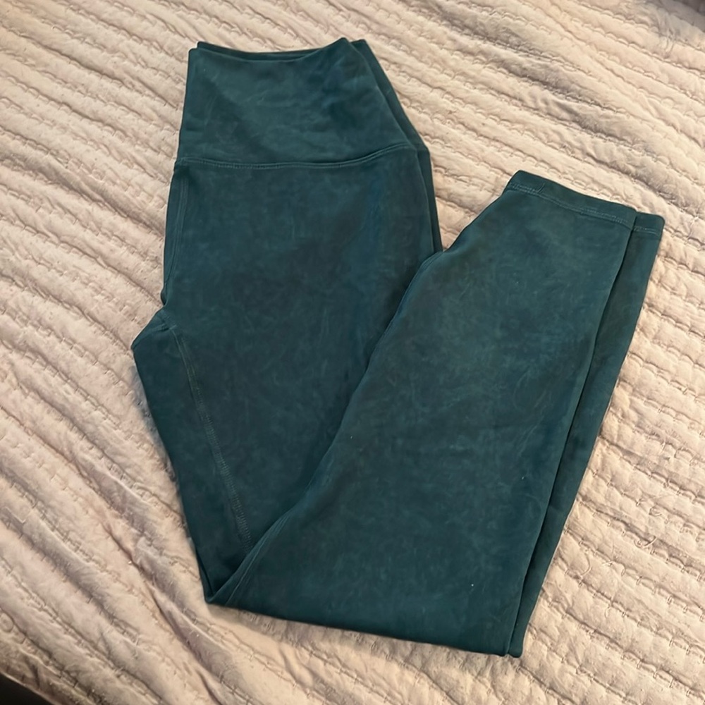 Dark blue marble leggings